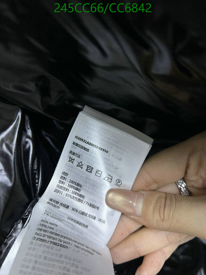 Moncler-Down jacket Women Code: CC6842 $: 245USD