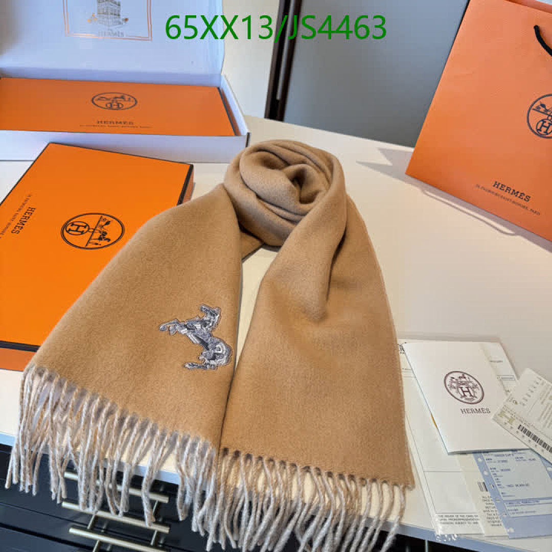 Hermes-Scarf Code: JS4463 $: 65USD