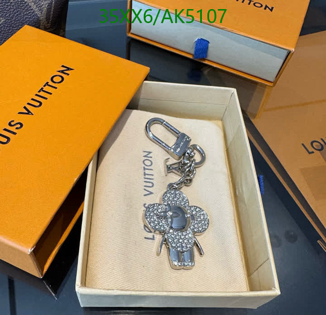 LV-Key pendant Code: AK5107 $: 35USD