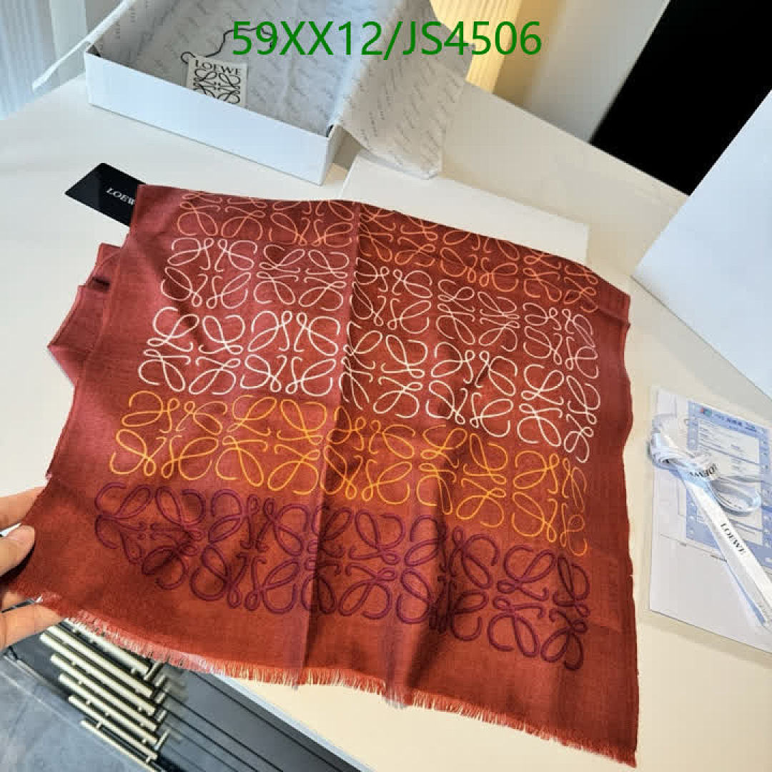 Loewe-Scarf Code: JS4506 $: 59USD
