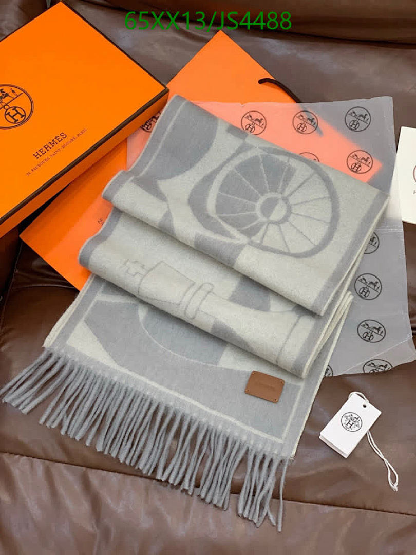 Hermes-Scarf Code: JS4488 $: 65USD