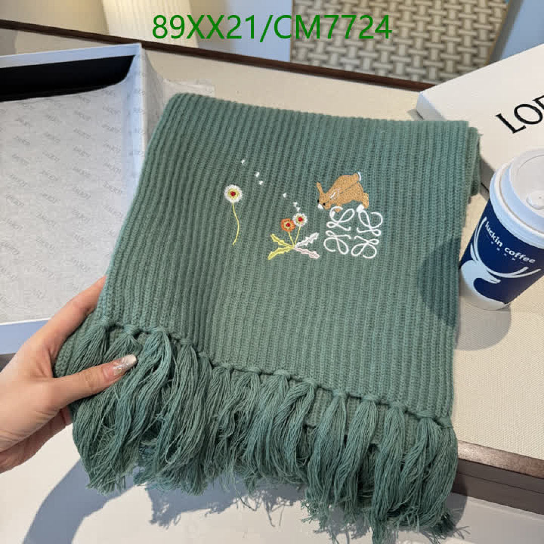 Loewe-Scarf Code: CM7724 $: 89USD