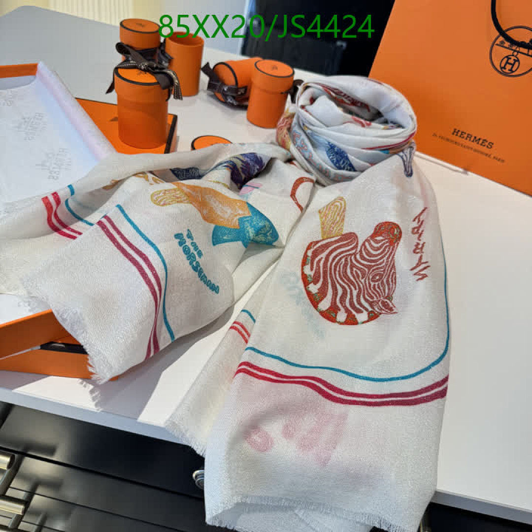 LV-Scarf Code: JS4424 $: 85USD
