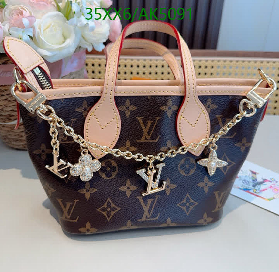 LV-Key pendant Code: AK5091 $: 35USD