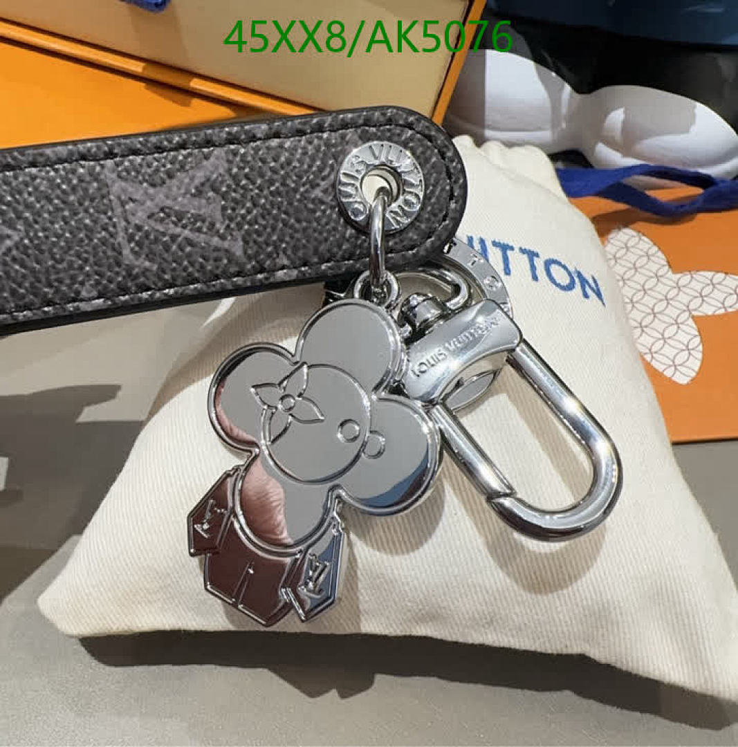 LV-Key pendant Code: AK5076 $: 45USD