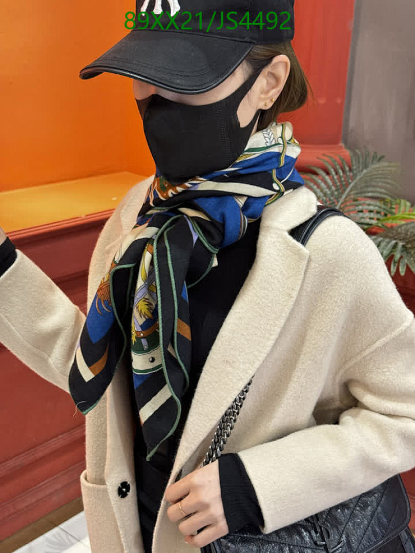 Hermes-Scarf Code: JS4492 $: 89USD