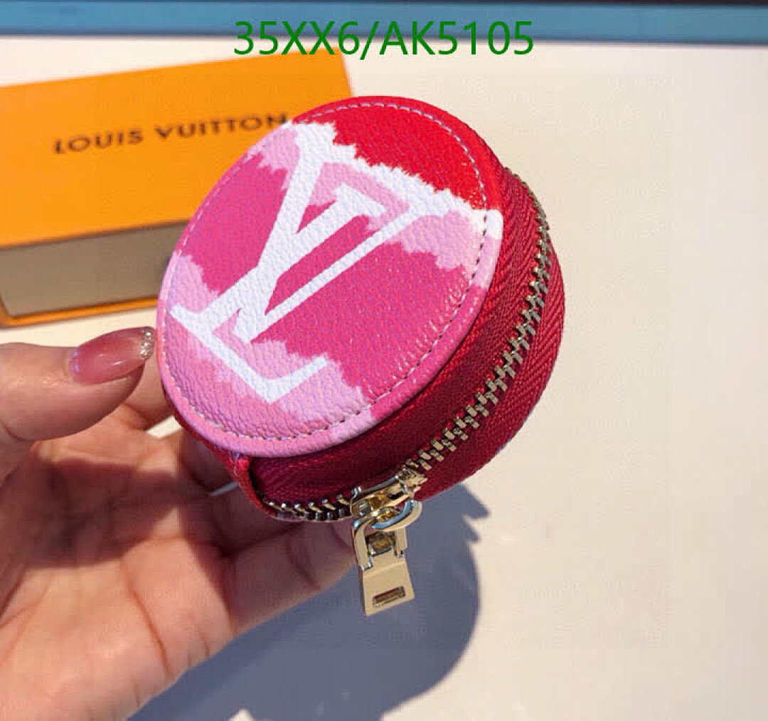 LV-Key pendant Code: AK5105 $: 35USD