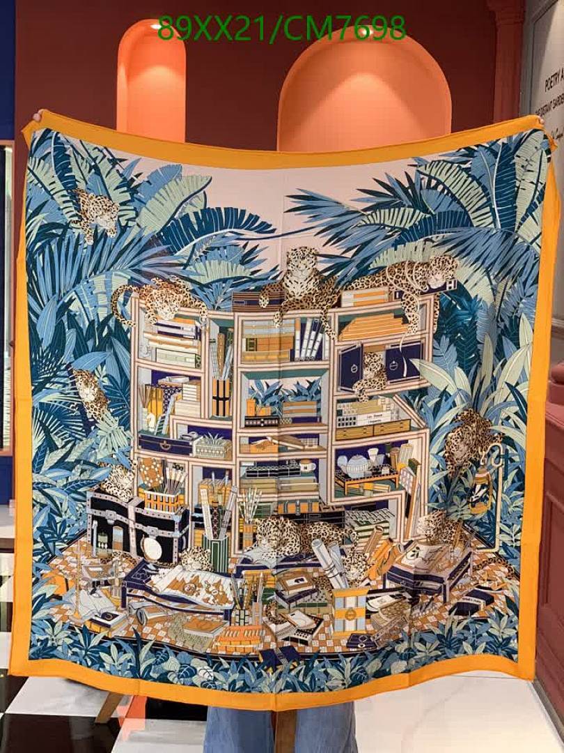Hermes-Scarf Code: CM7698 $: 89USD
