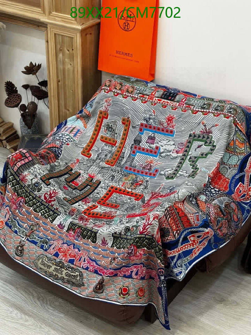 Hermes-Scarf Code: CM7702 $: 89USD