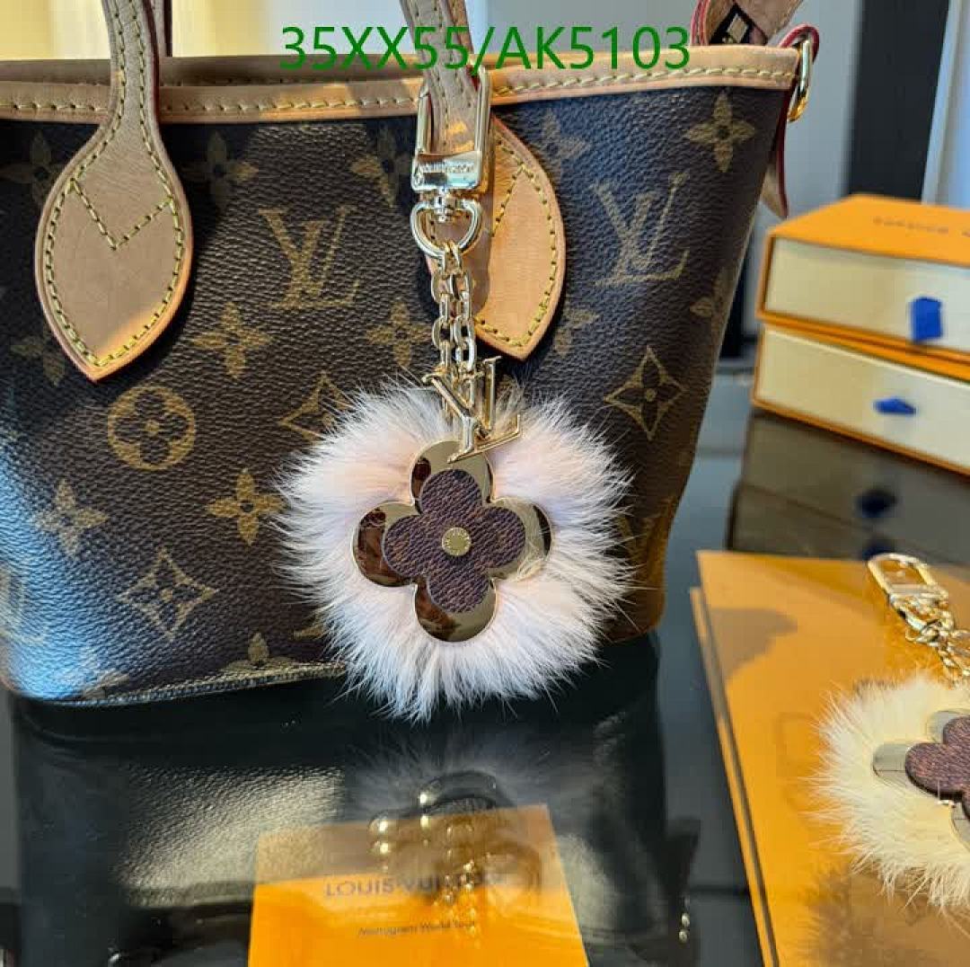 LV-Key pendant Code: AK5103 $: 35USD