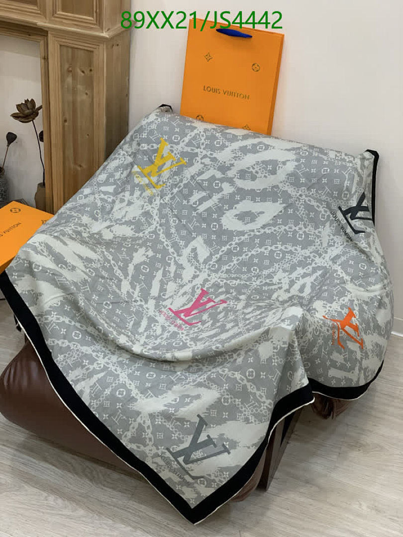 LV-Scarf Code: JS4442 $: 89USD