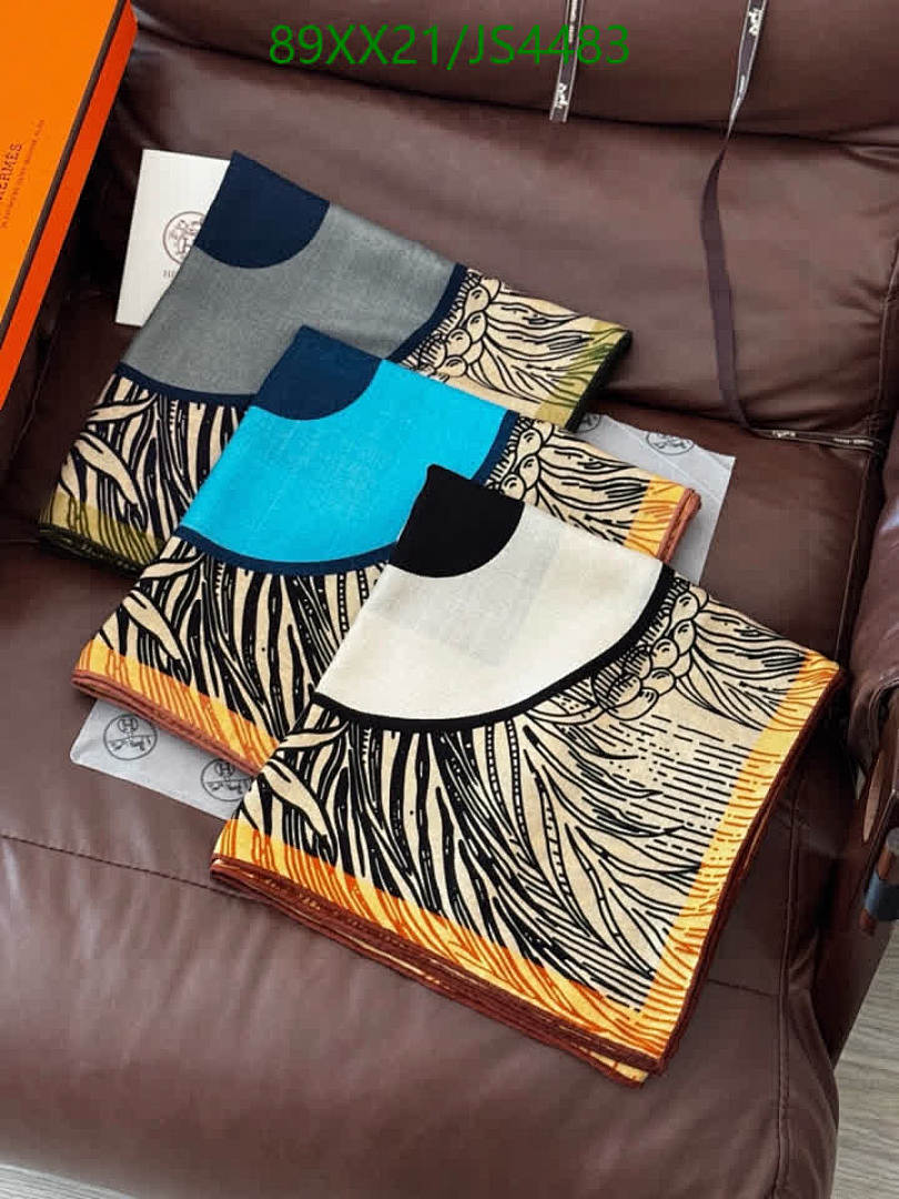Hermes-Scarf Code: JS4483 $: 89USD