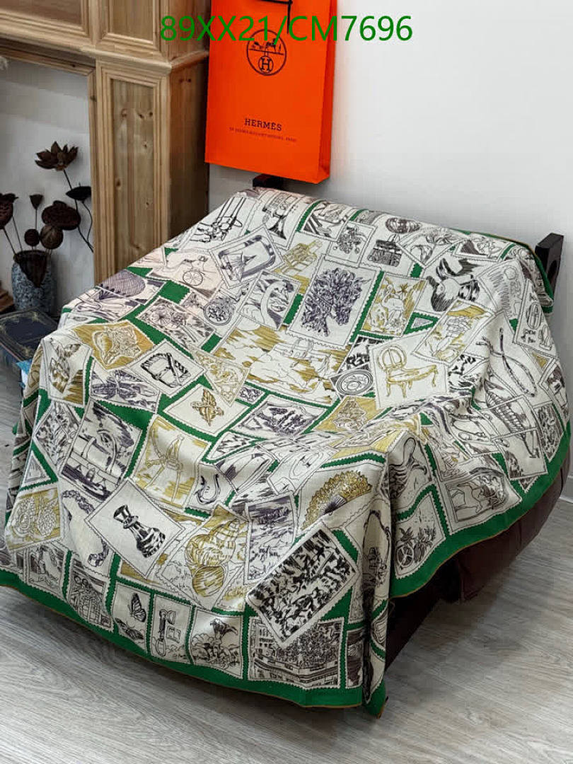 Hermes-Scarf Code: CM7696 $: 89USD