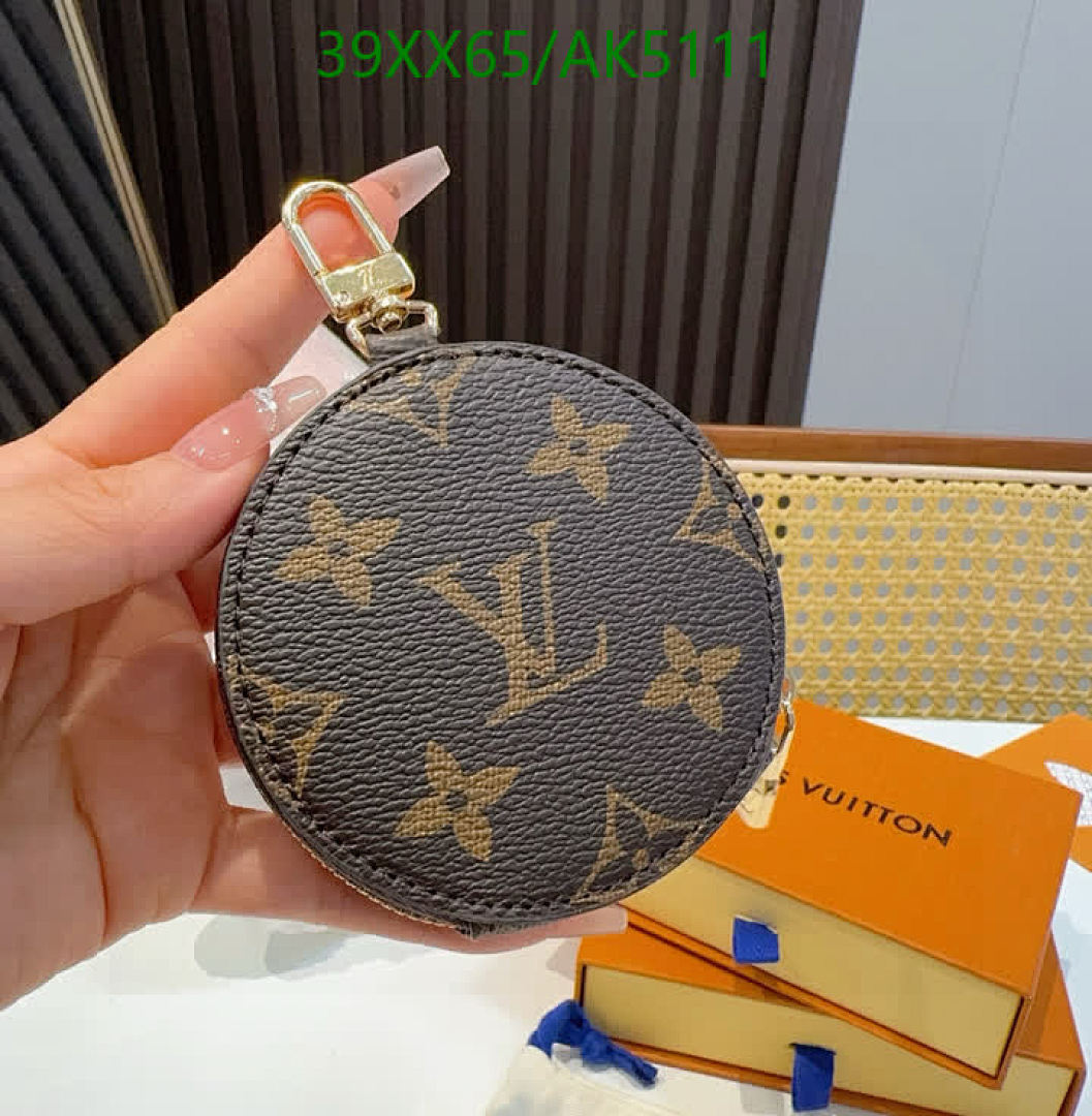 LV-Key pendant Code: AK5111 $: 39USD