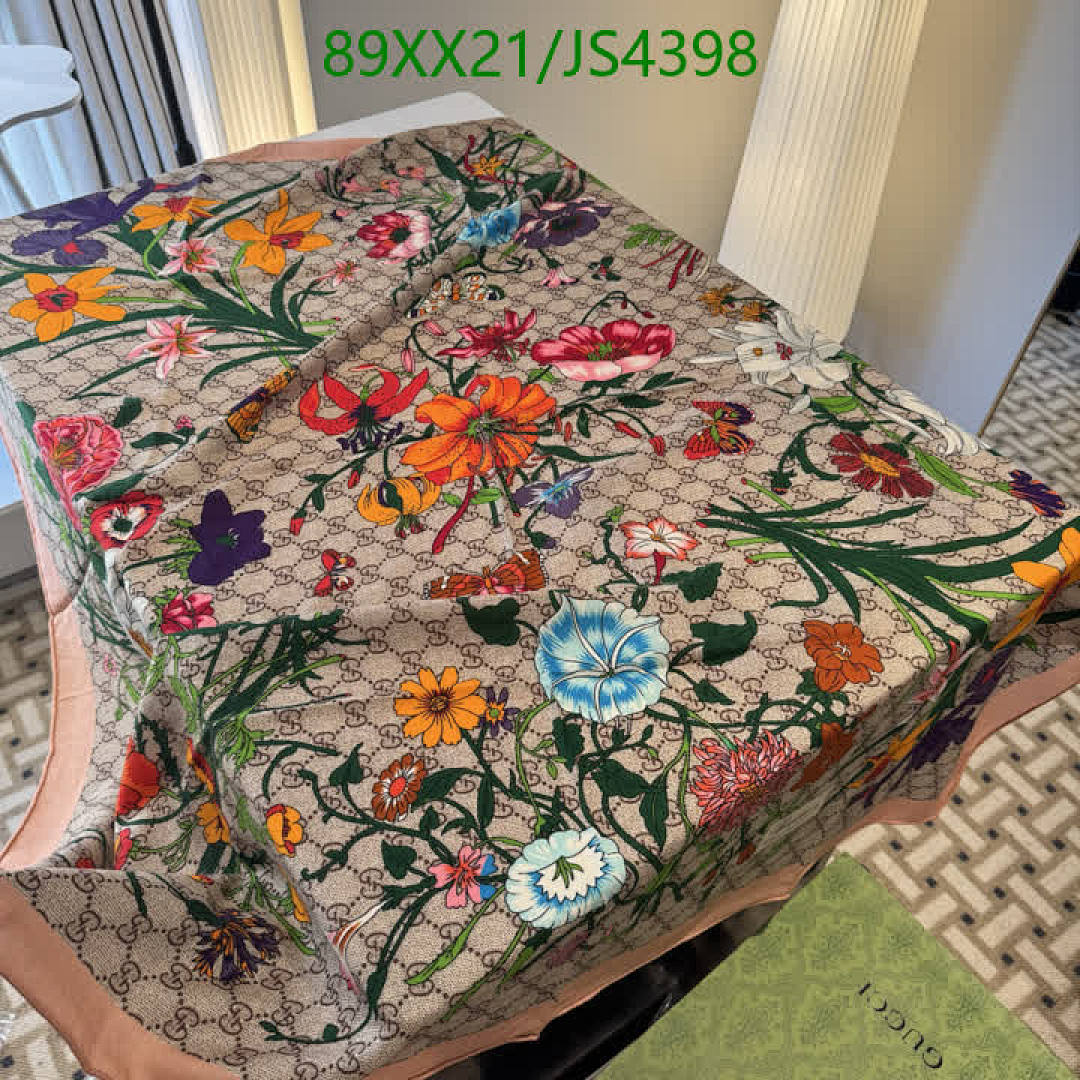 Gucci-Scarf Code: JS4398 $: 89USD