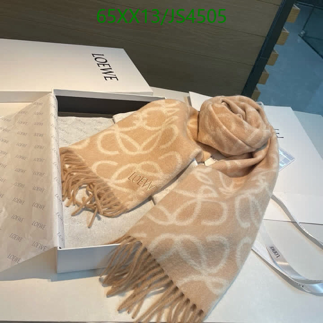 Loewe-Scarf Code: JS4505 $: 65USD