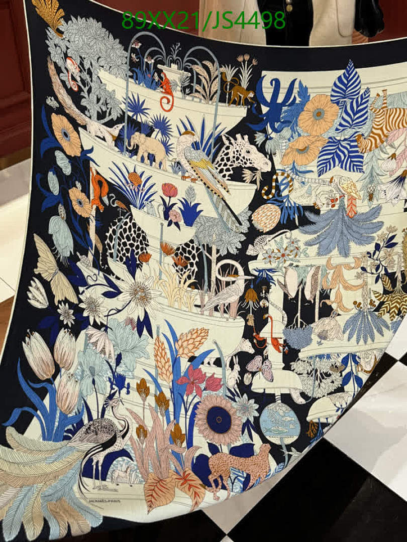 Hermes-Scarf Code: JS4498 $: 89USD