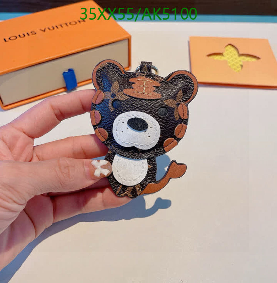 LV-Key pendant Code: AK5100 $: 35USD