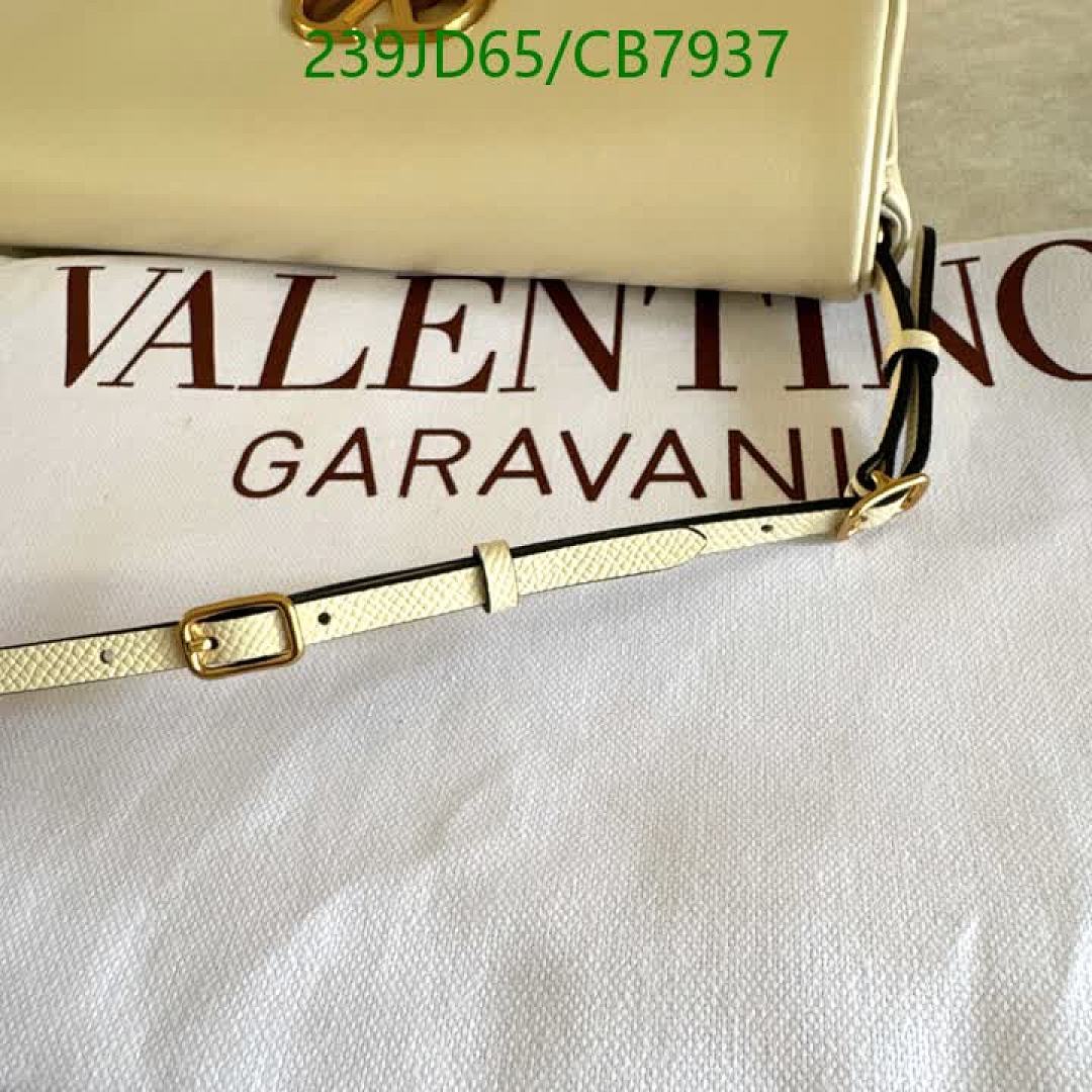 Valentino-Bag-Mirror Quality Code: CB7937 $: 239USD
