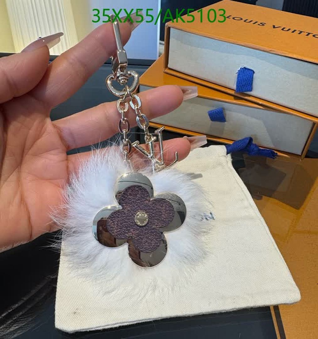 LV-Key pendant Code: AK5103 $: 35USD