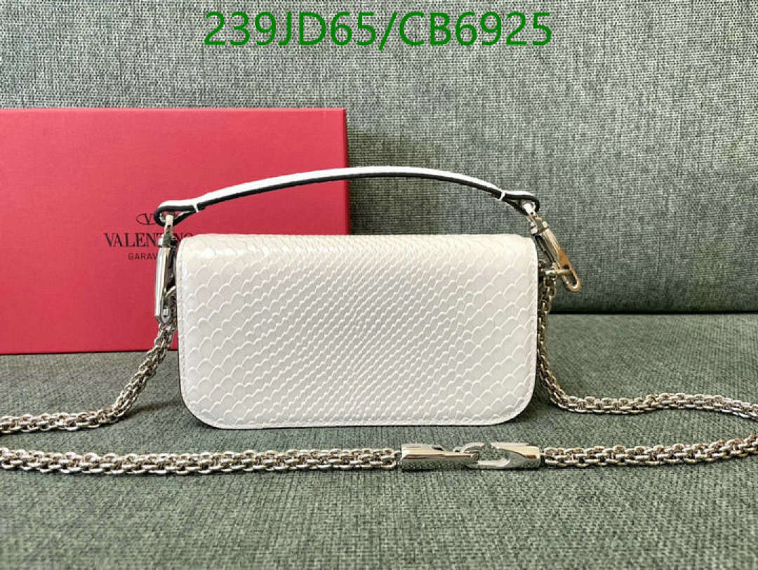 Valentino-Bag-Mirror Quality Code: CB6925 $: 239USD