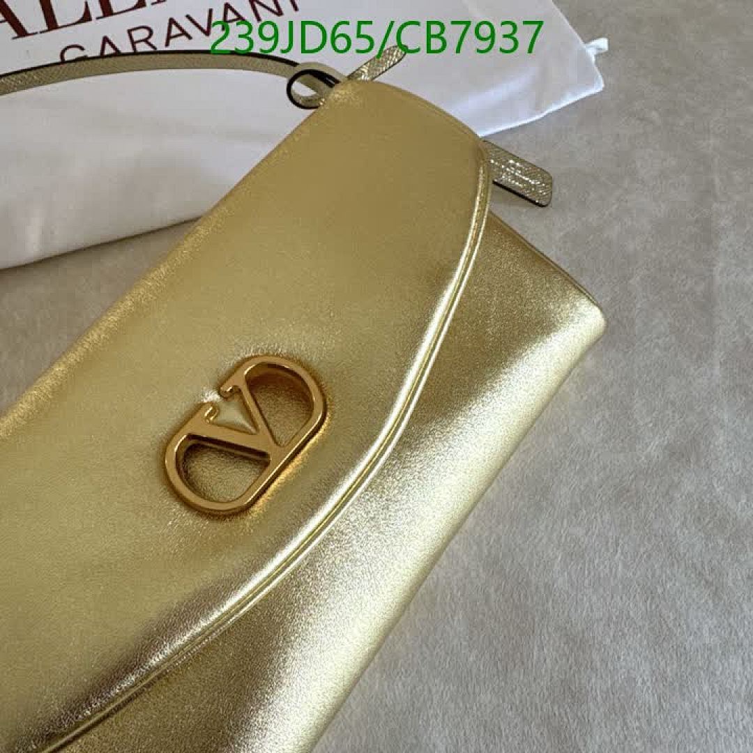 Valentino-Bag-Mirror Quality Code: CB7937 $: 239USD