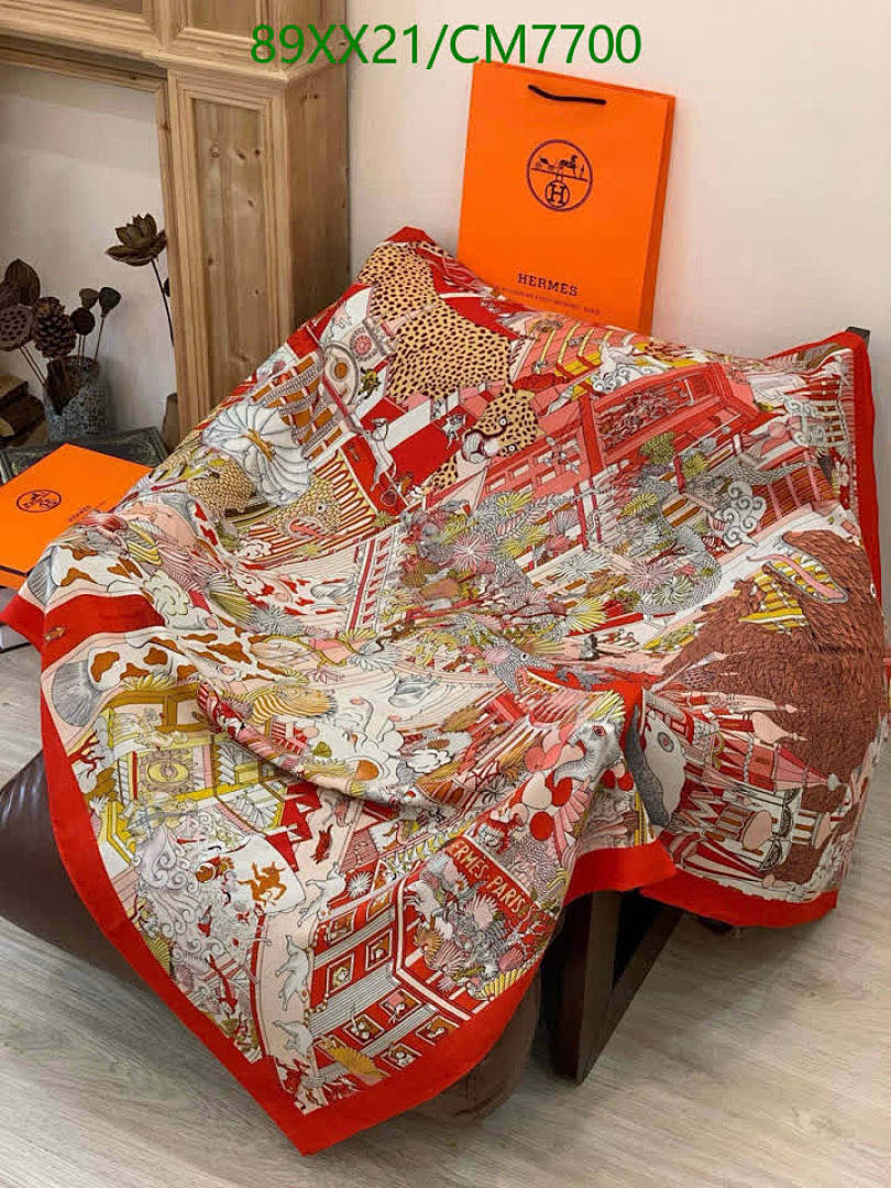 Hermes-Scarf Code: CM7700 $: 89USD