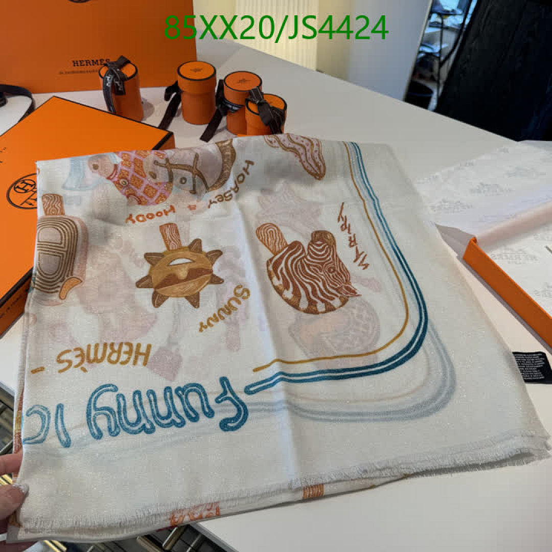 LV-Scarf Code: JS4424 $: 85USD