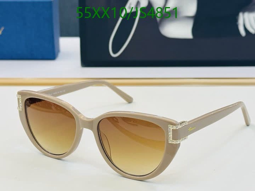 Chopard-Glasses Code: JS4851 $: 55USD