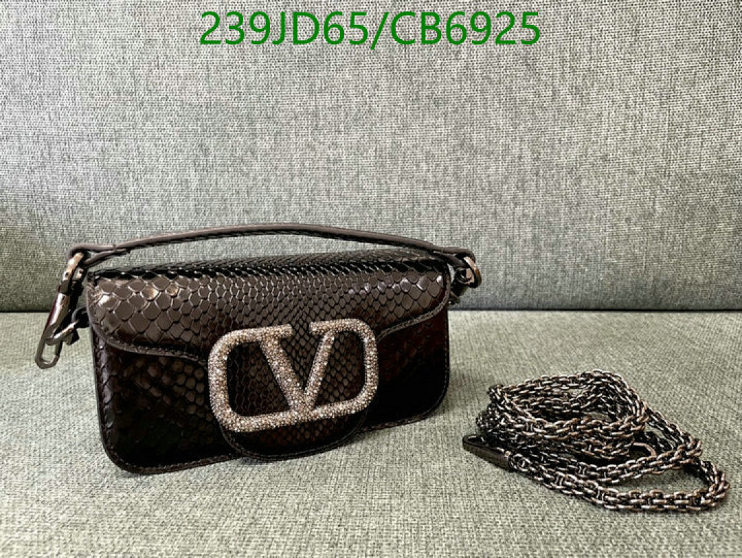 Valentino-Bag-Mirror Quality Code: CB6925 $: 239USD