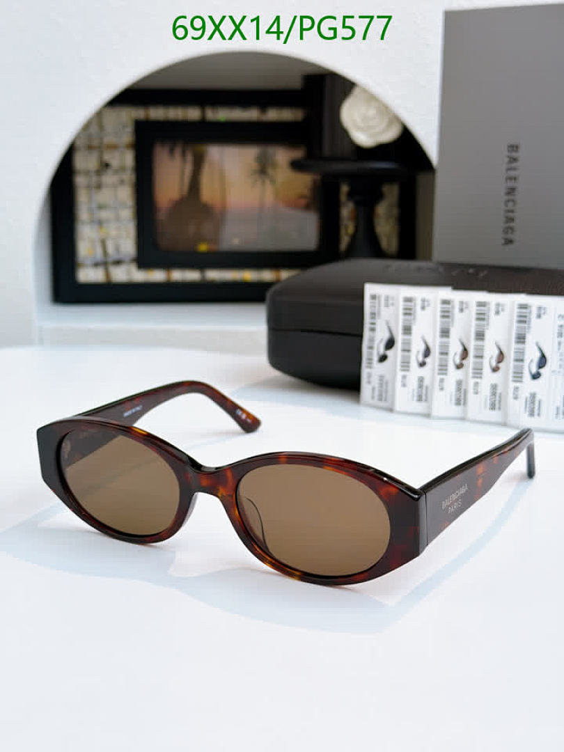 Balenciaga-Glasses Code: PG577 $: 69USD