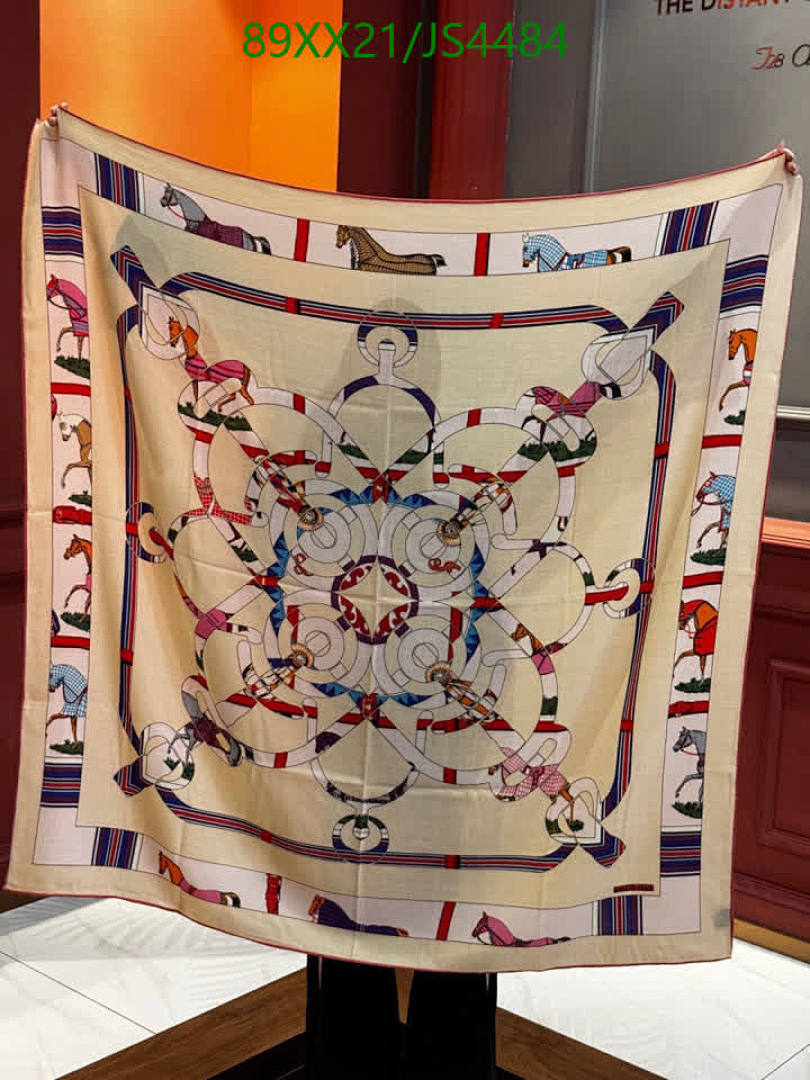 Hermes-Scarf Code: JS4484 $: 89USD