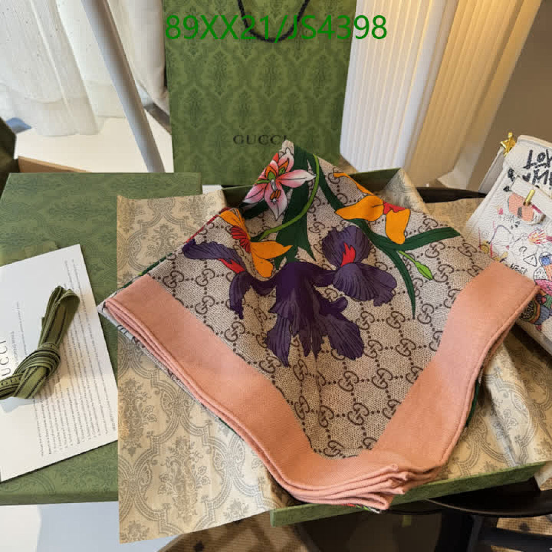 Gucci-Scarf Code: JS4398 $: 89USD