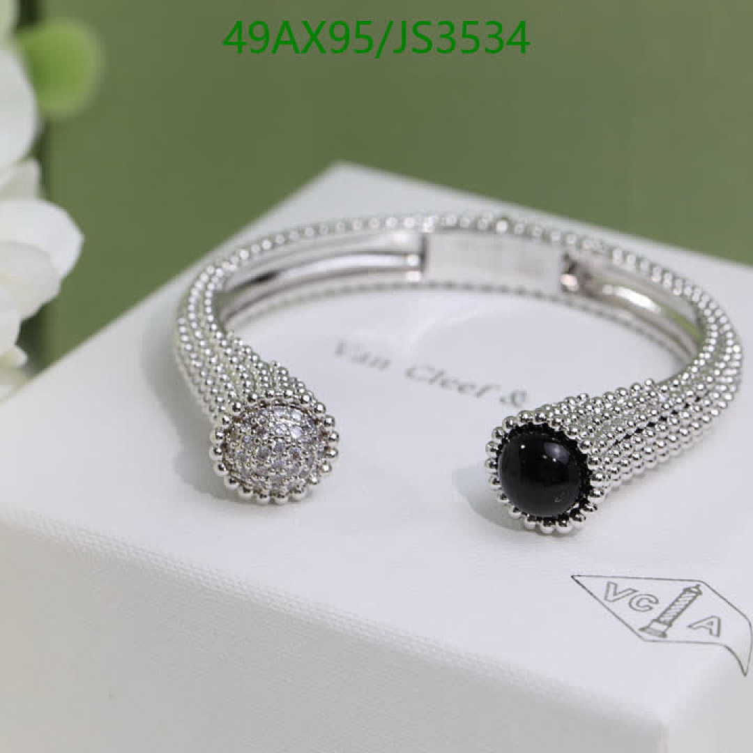 Van Cleef & Arpels-Jewelry Code: JS3534 $: 49USD