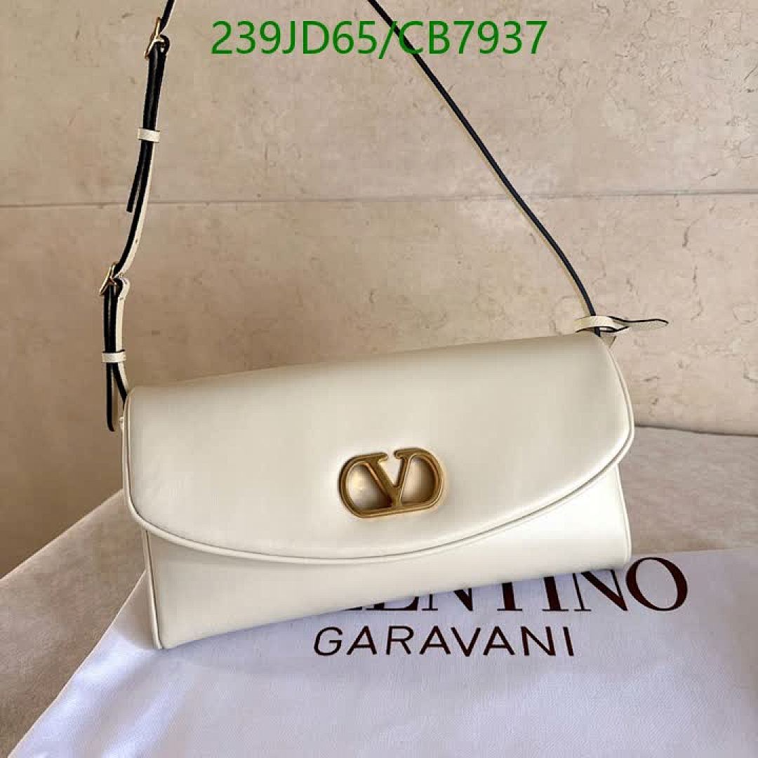 Valentino-Bag-Mirror Quality Code: CB7937 $: 239USD