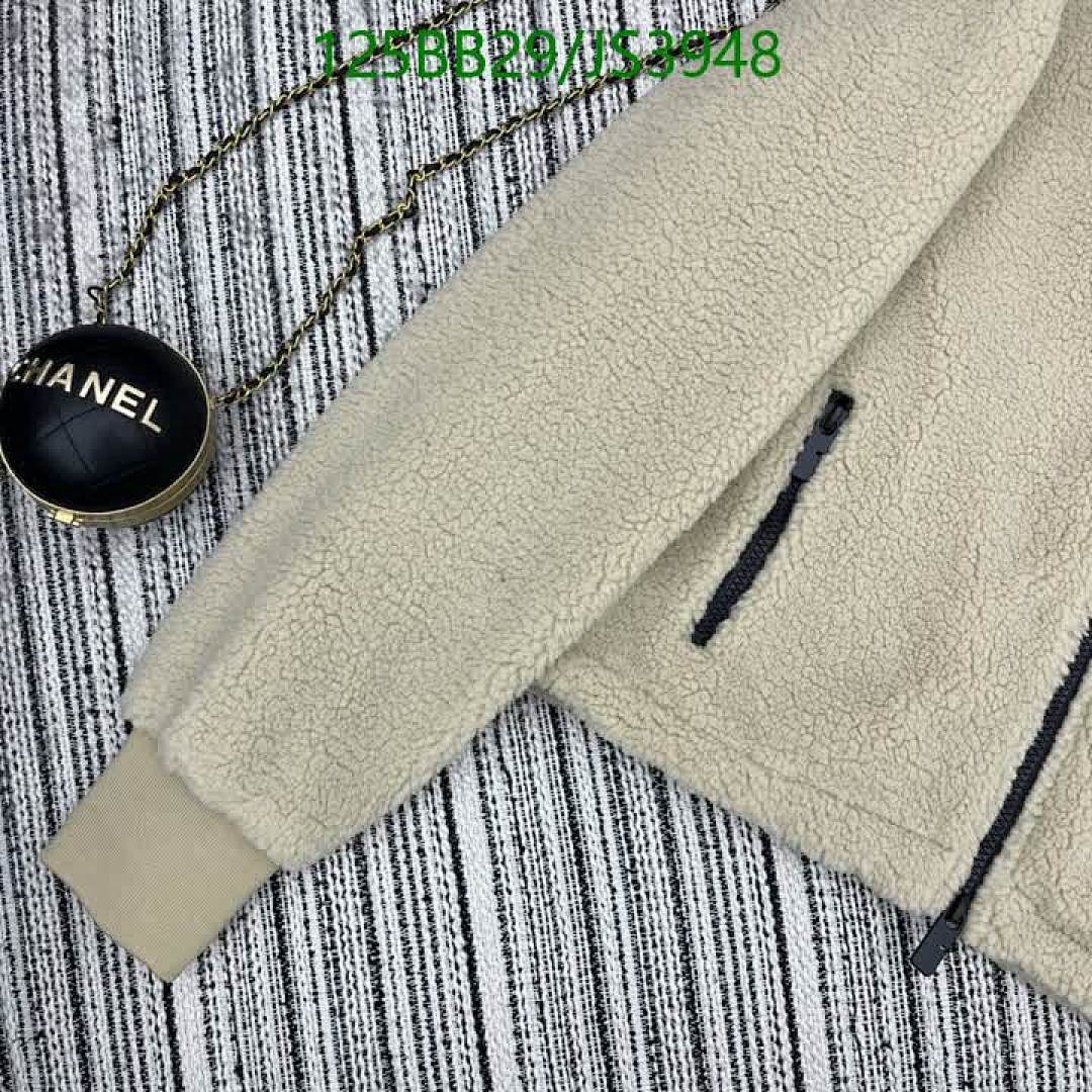 Burberry-Clothing Code: JS3948 $: 125USD