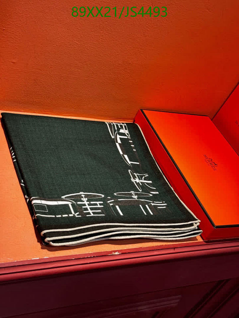 Hermes-Scarf Code: JS4493 $: 89USD