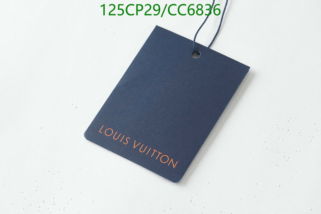 LV-Clothing Code: CC6836 $: 125USD