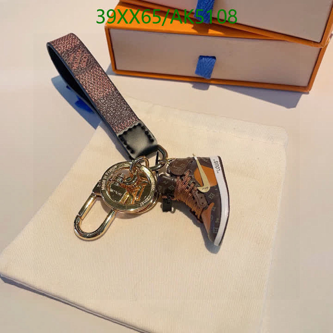 LV-Key pendant Code: AK5108 $: 39USD