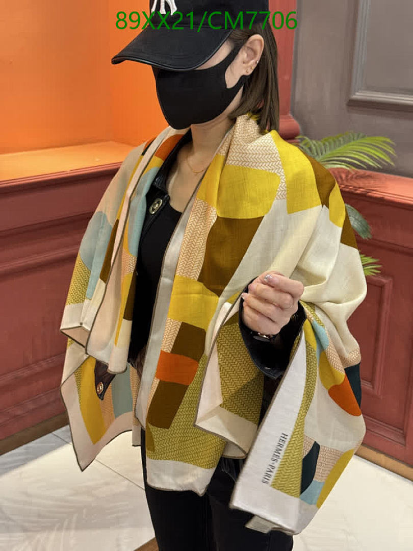 Hermes-Scarf Code: CM7706 $: 89USD