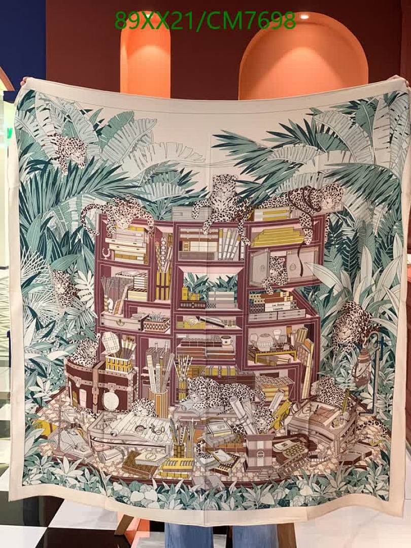 Hermes-Scarf Code: CM7698 $: 89USD