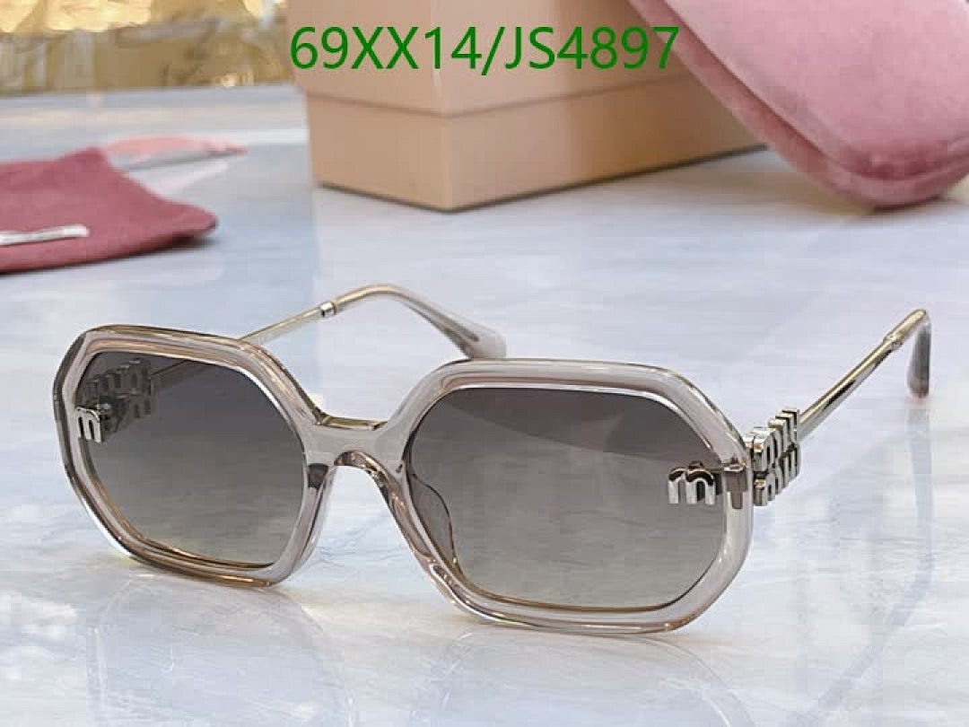 Miu Miu-Glasses Code: JS4897 $: 69USD