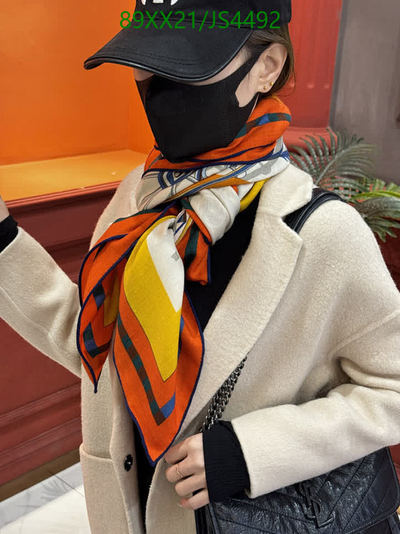 Hermes-Scarf Code: JS4492 $: 89USD