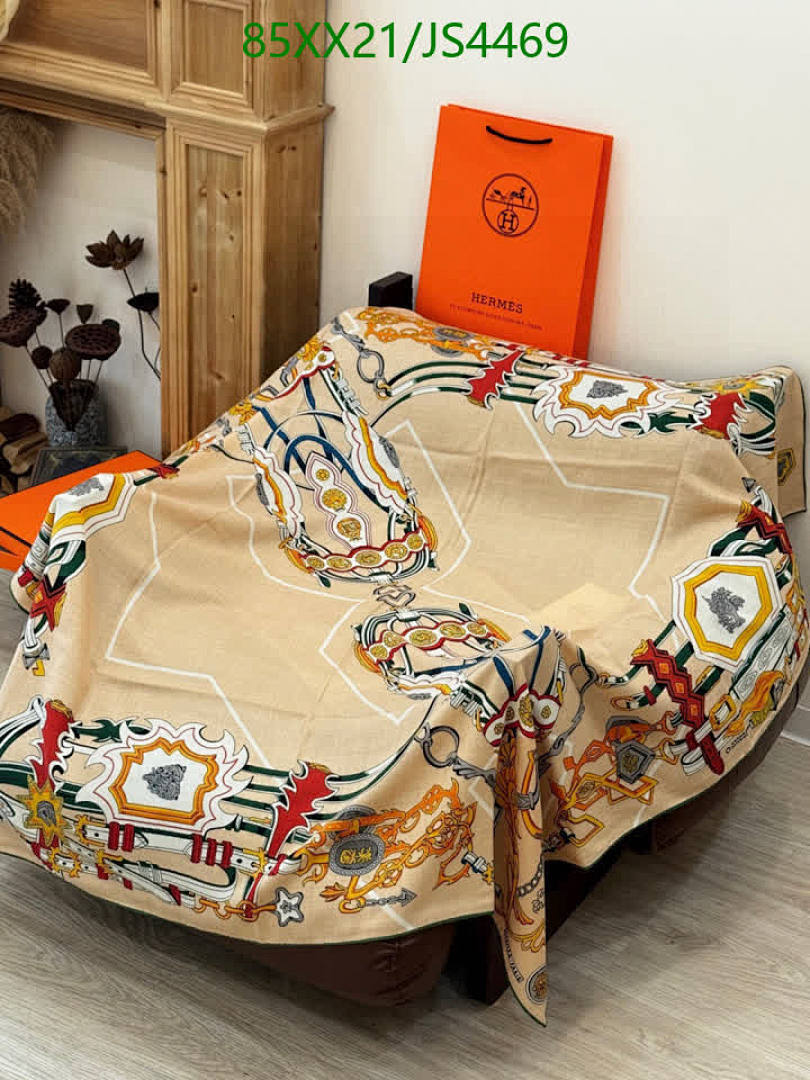 Hermes-Scarf Code: JS4469 $: 85USD