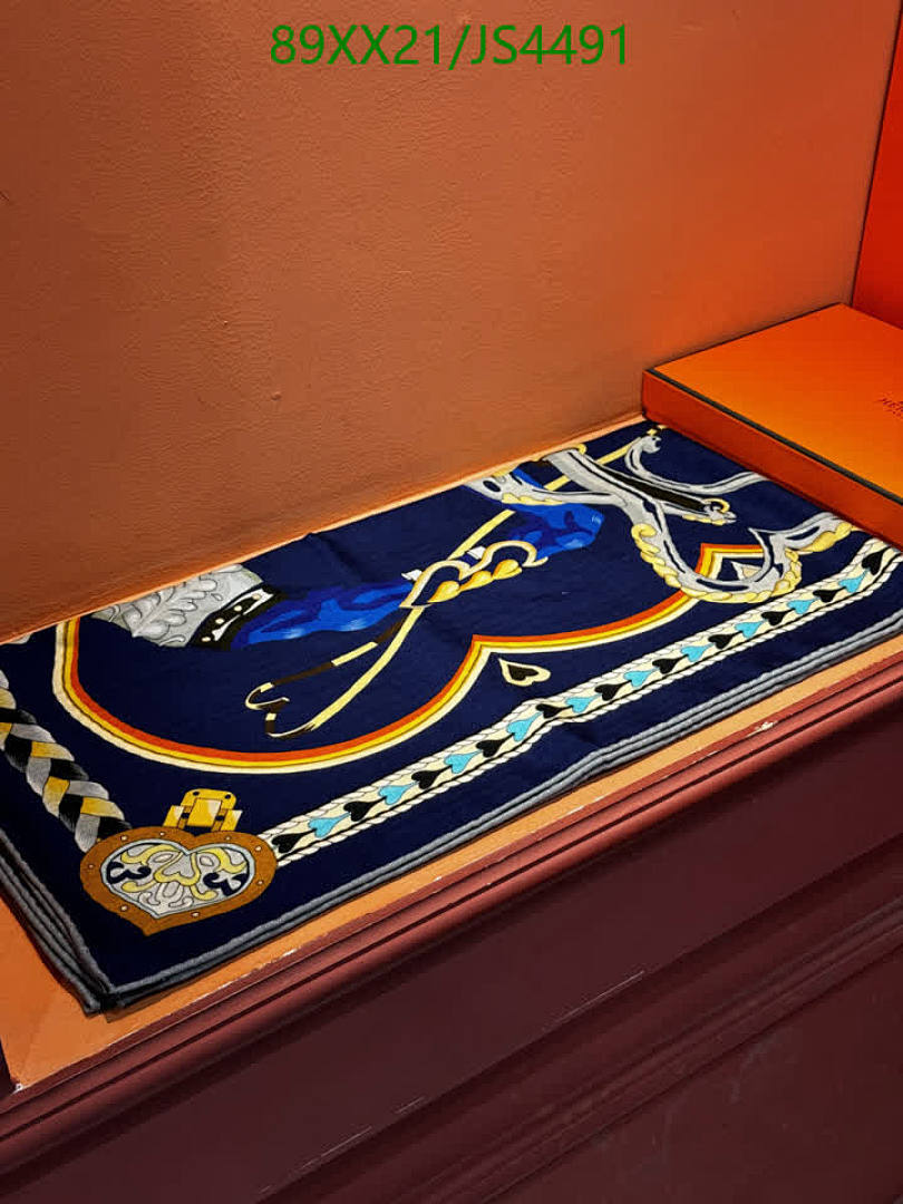 Hermes-Scarf Code: JS4491 $: 89USD