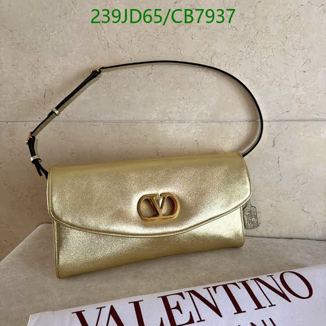 Valentino-Bag-Mirror Quality Code: CB7937 $: 239USD