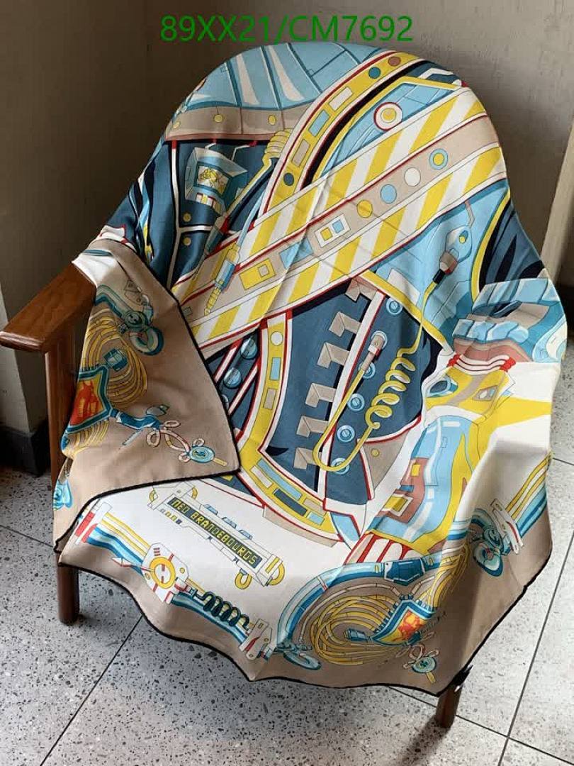 Hermes-Scarf Code: CM7692 $: 89USD