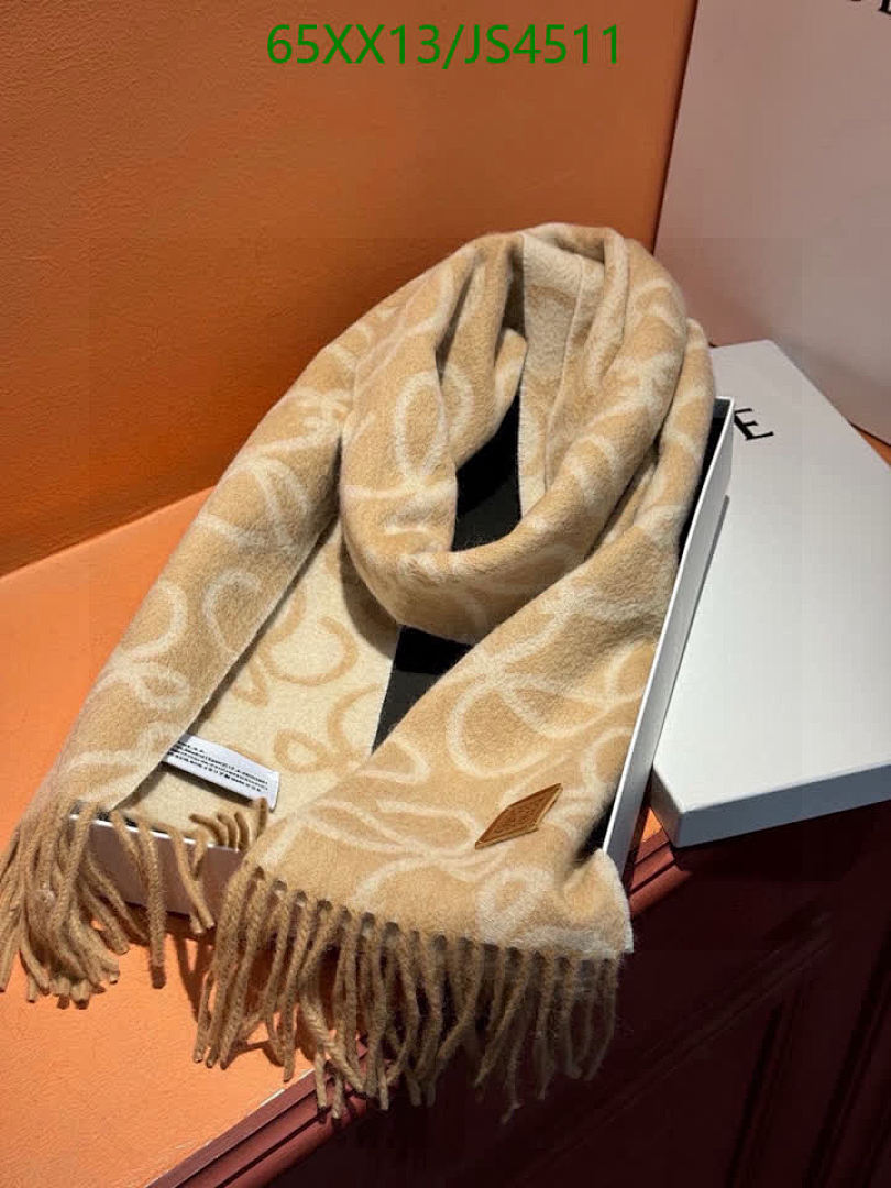 Loewe-Scarf Code: JS4511 $: 65USD