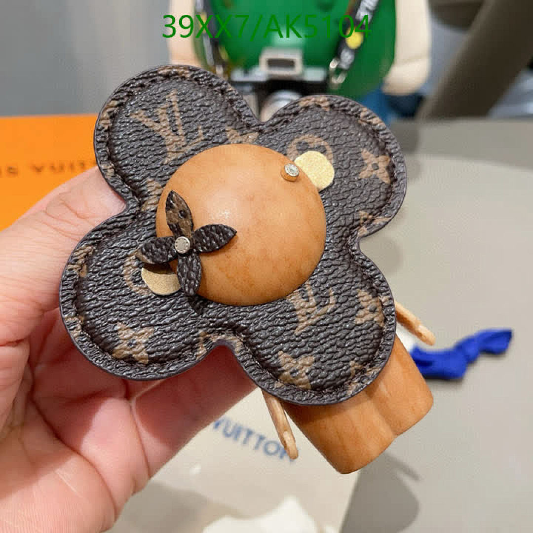 LV-Key pendant Code: AK5104 $: 39USD