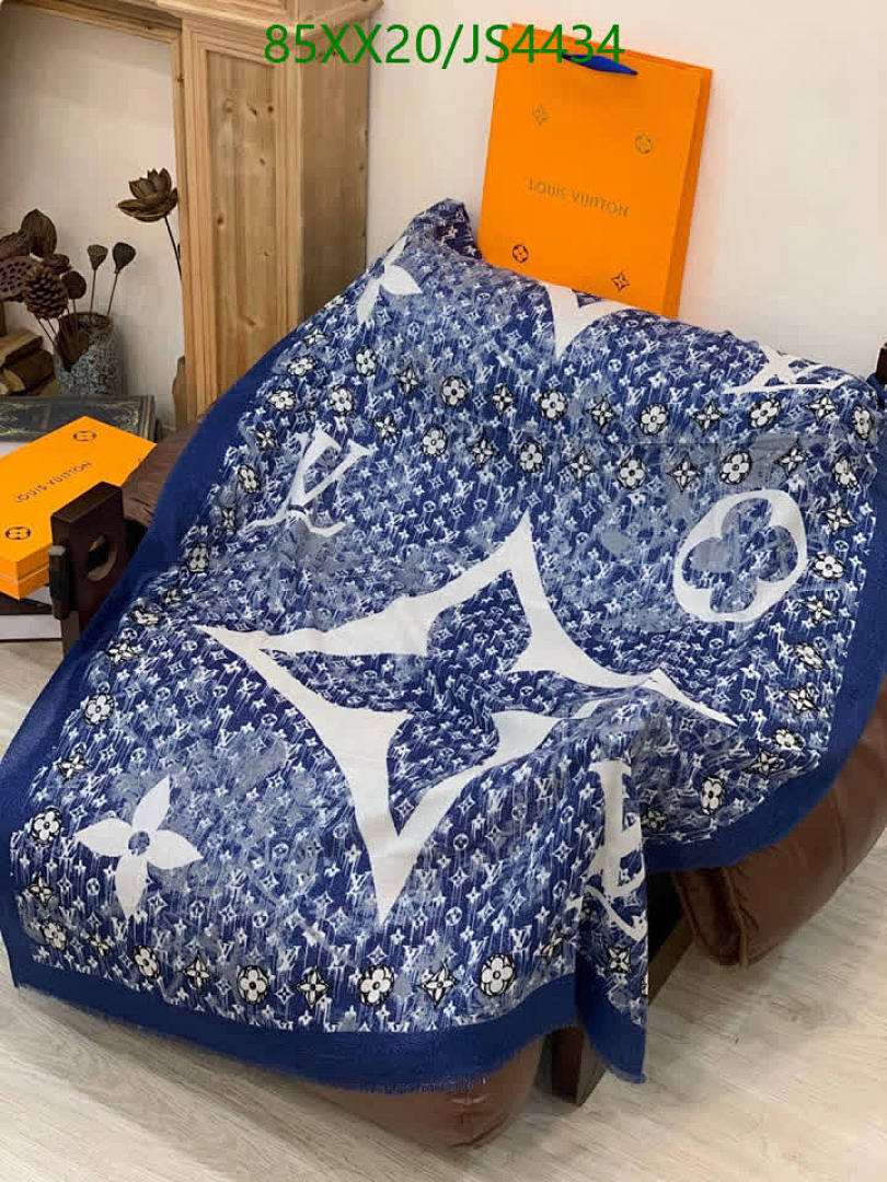 LV-Scarf Code: JS4434 $: 85USD